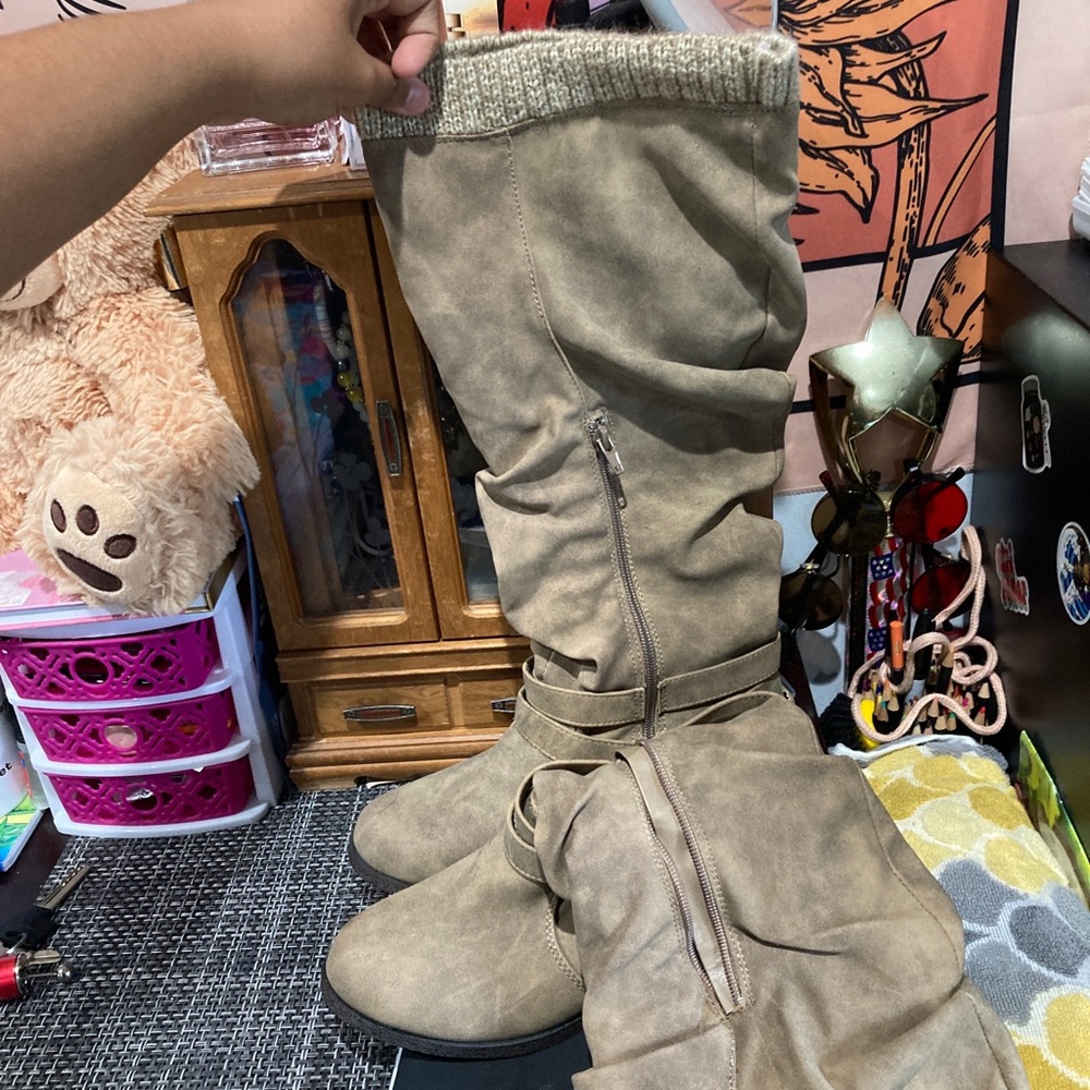 Knee high boots,Cowgirl.